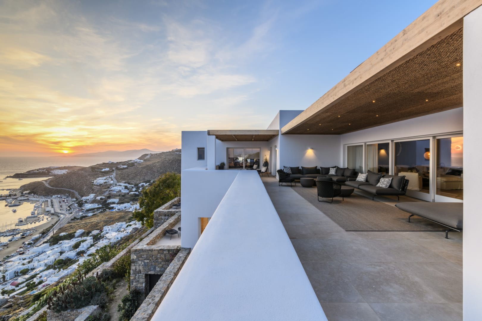 eghts villa mykonos